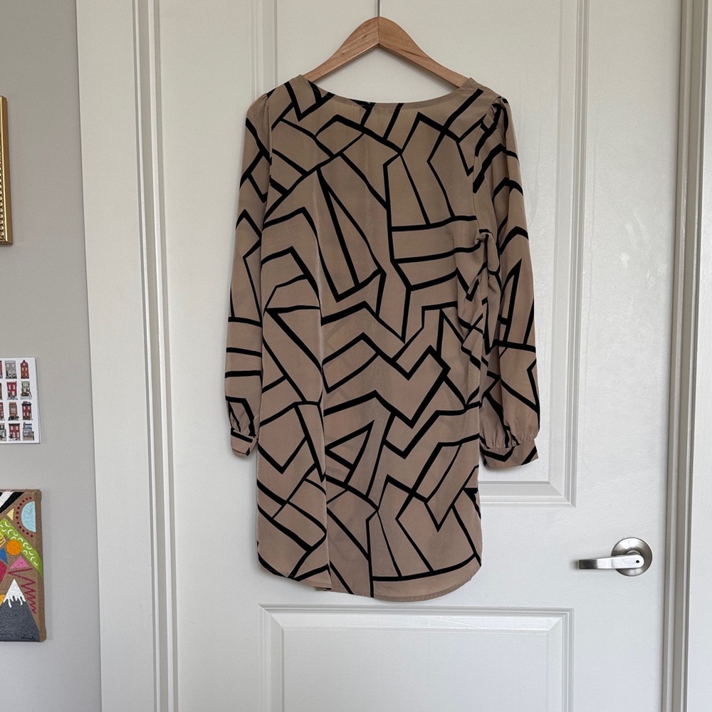 The Vintage Shop Beige and Black Geometric Mini Dress - Picture 3 of 3